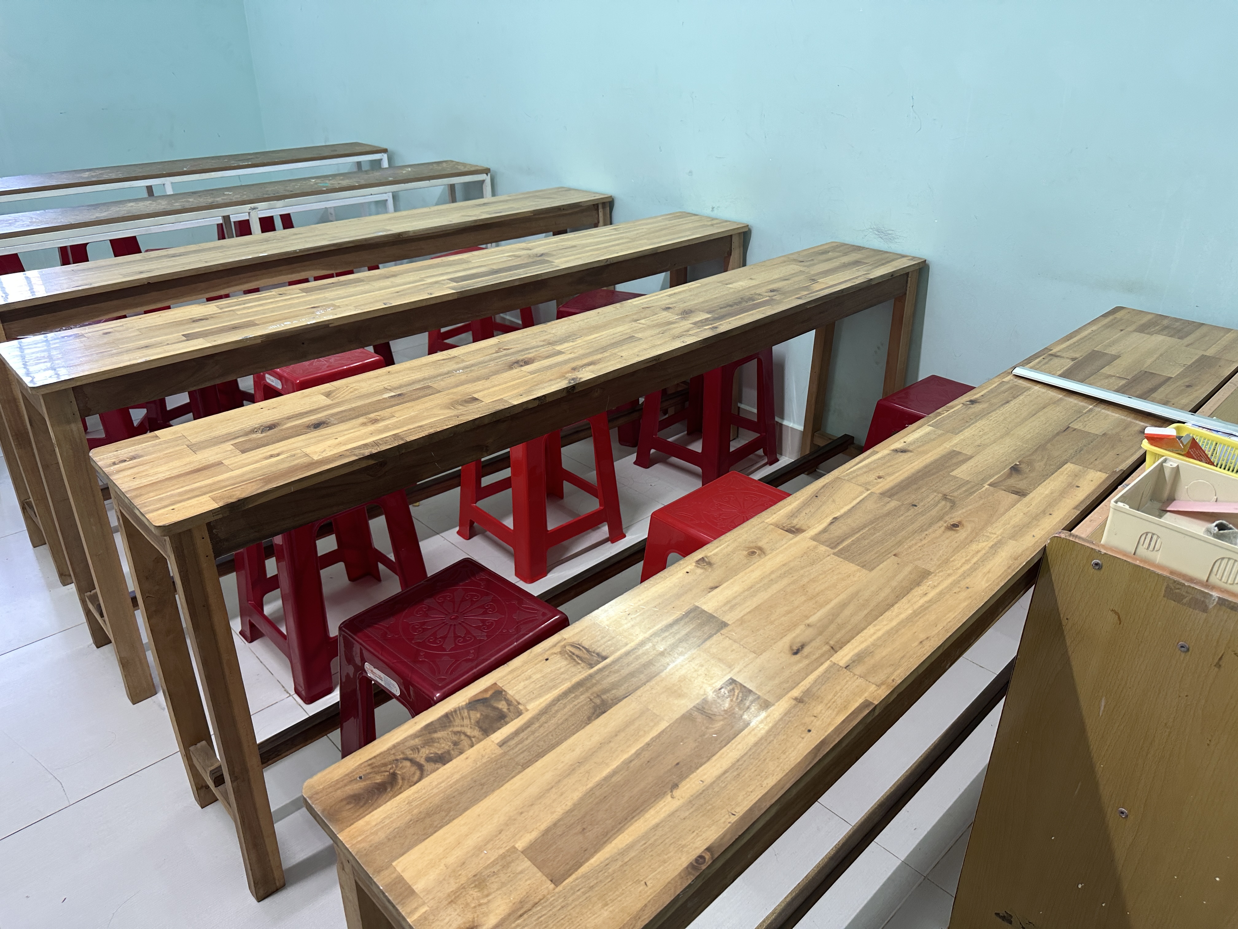 Hình 2 - Cơ sở vật chất